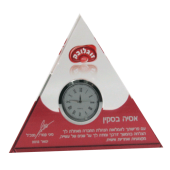 משולש זכוכית עם שעון - מגן הוקרה עם הדפסה דו צדדית לעובדים בזוגלובק